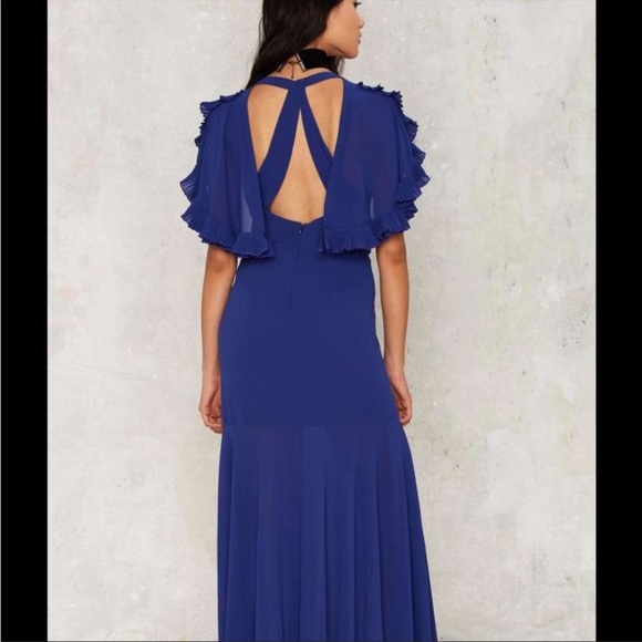 Nasty Gal Formal dress with cape ruffle sleeves open back - Picture 4 of 10